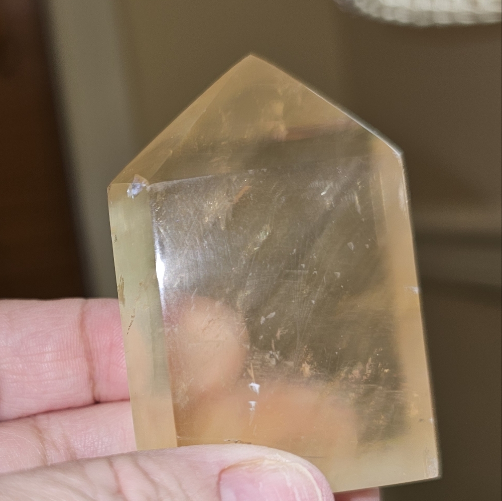121g, 59 x 42 x 24 mm (LxWxD)Chubby Citrine Tower,New!
